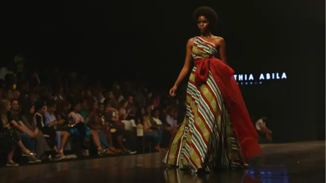 Many pipo like say dis year designers use plenti colour for dia cloth