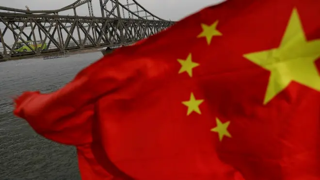 China busca oportunidadesinvestimento ao redor do mundo para financiar seu crescimento