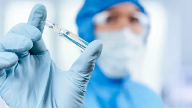 传统的疫苗用病毒研制，新方法用基因编辑和改造技术