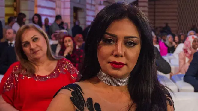 فستان رانيا يوسف: حرية شخصية أم أن للمجتمع رأي فيه؟