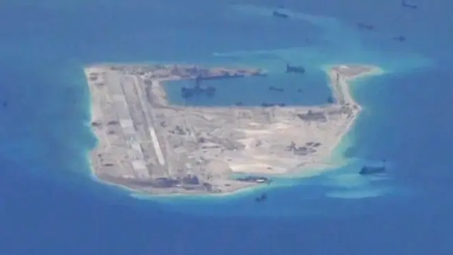 ASEAN menyebut aktivitas reklamasi di Laut Cina Selatan 'gerus kepercayaan dan meningkatkan ketegangan'.