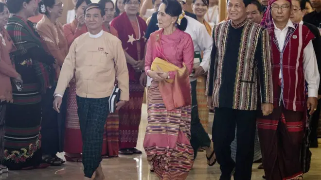 ၂၀၁၅ ရွေး ကောက်ပွဲ တုန်း က ရန်ကုန်တိုင်း ကနှစ်ဦးစလုံး ဝင်ပြိုင်ခဲ့ကြပါတယ်။