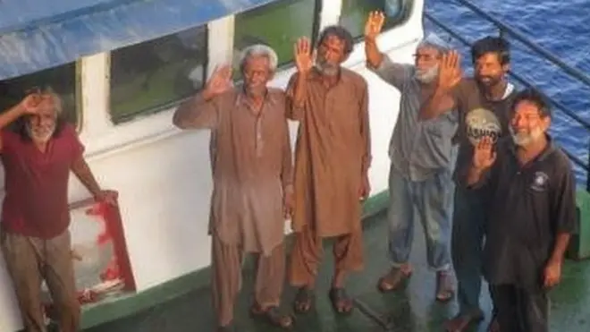 مہر، بحری جہاز، بحیرہ احمر