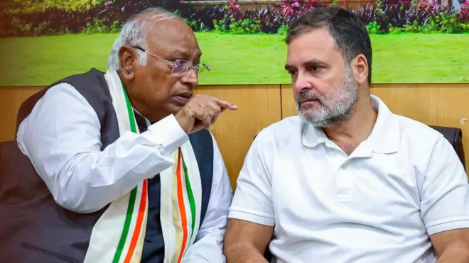 मल्लिकार्जुन खड़गे और राहुल गांधी