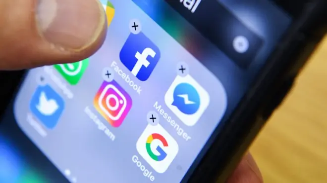 Заблокированные блогеры признаются, что теряют из-за новых правил свой доход