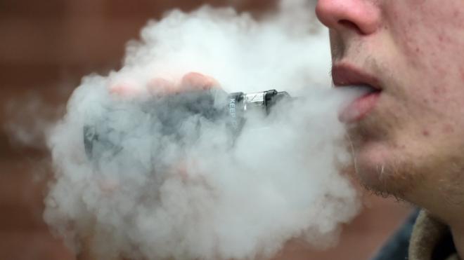 Number of smokers drops as vaping rises data shows