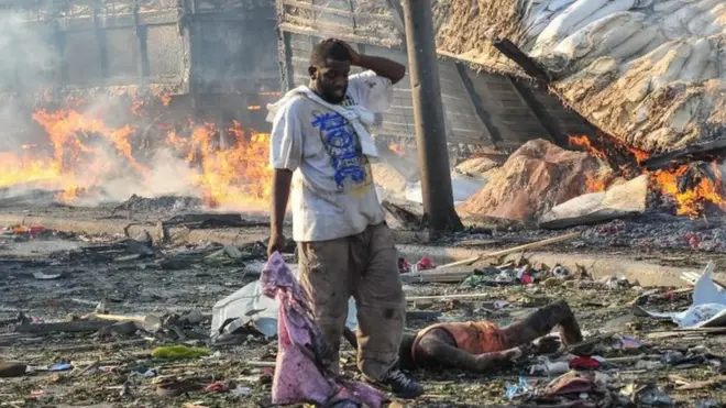 지난 14일 모가디슈에서 발생한 폭탄 테러로 최소 281명이 사망했다