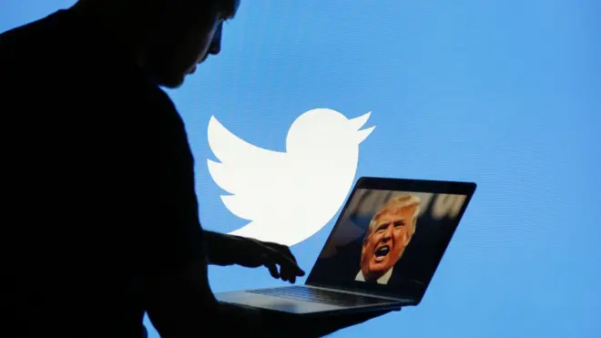 트럼프 대통령의 트위터 소통은 유명하다