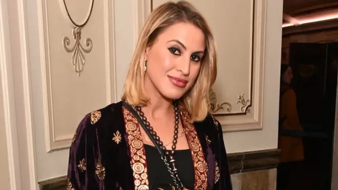 دانة الفردان يوم افتتاح عرض "الرومي" في لندن