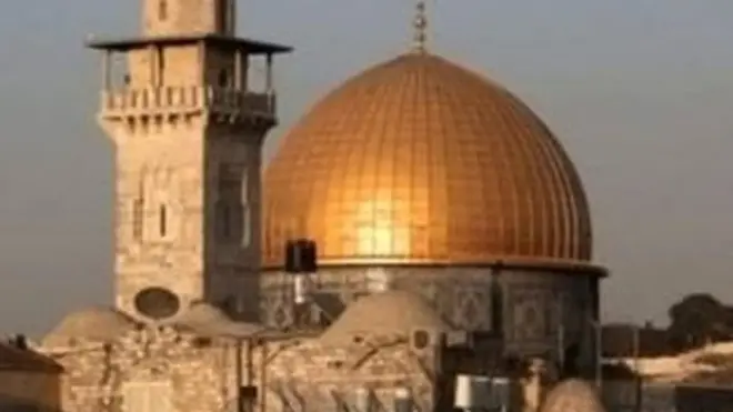 यरूशलम इस्लाम, ईसाई और यहूदी धर्मों का पवित्र स्थल है.