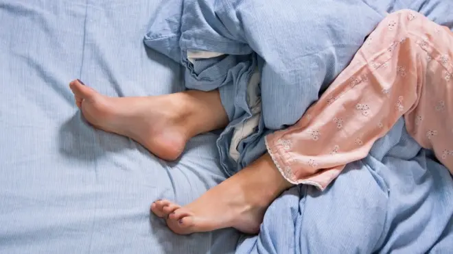 Restless legs in bed