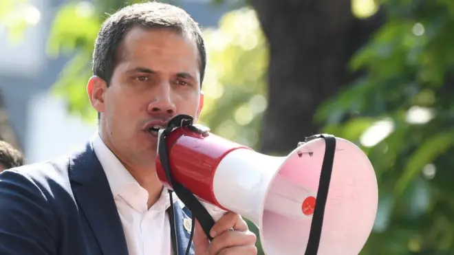 Le leader de l'opposition vénézuélienne, Juan Guaidó, s'adressant à ses partisans lors d'un rassemblement à Caracas, mardi 30 mai.