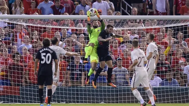 Liverpool na Asọmpị enyi na enyi Liverpool na Roma n'afọ 2016