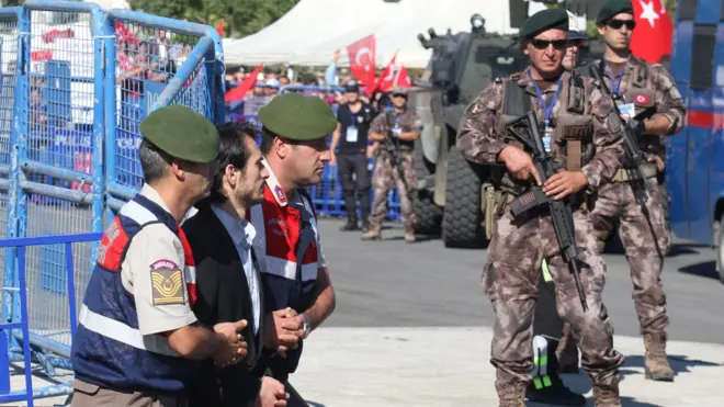 محاكمة المتهمين في محاولة اغتيال أردوغان