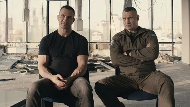 Wladimir (à gauche) et Vitali Klitschko