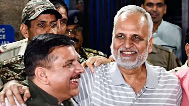 सत्येंद्र जैन और संजय सिंह