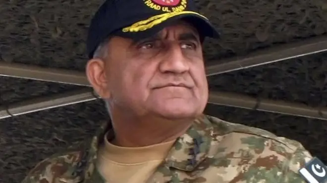 جنرل باجوہ نے فوجیوں کو ہمہ وقت ہوشیار اور خبردار رہنے کی تلقین کی