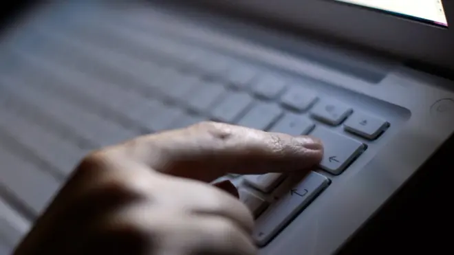 İnternette çocuk tacizi