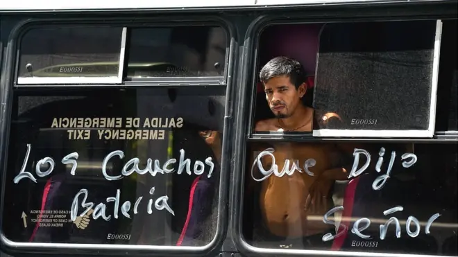 Los transportistas se quejan de la falta de repuestos, que incide en su negocio.