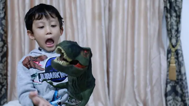 #anak #dinosaurus #harianakinternasional