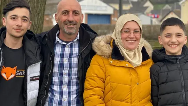 خالد موها وأسرته