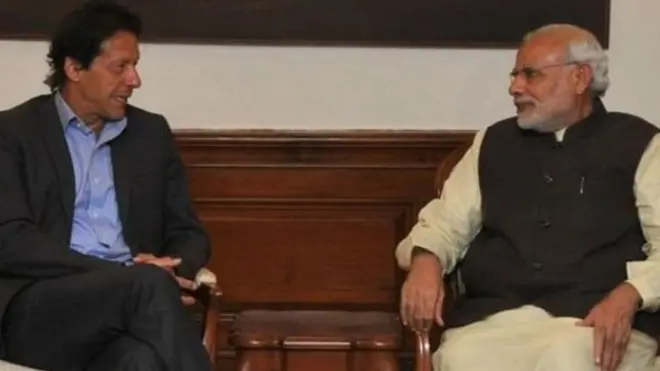 کیا مودی عمران خان سے کہیں گے کہ آئیے وہ دو قدم بڑھا کر دکھایے جن کا آپ نے وعدہ کیا تھا