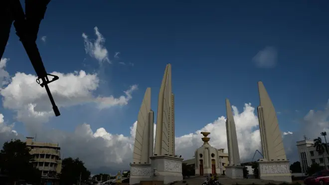 อนุสาวรีย์ประชาธิปไตย