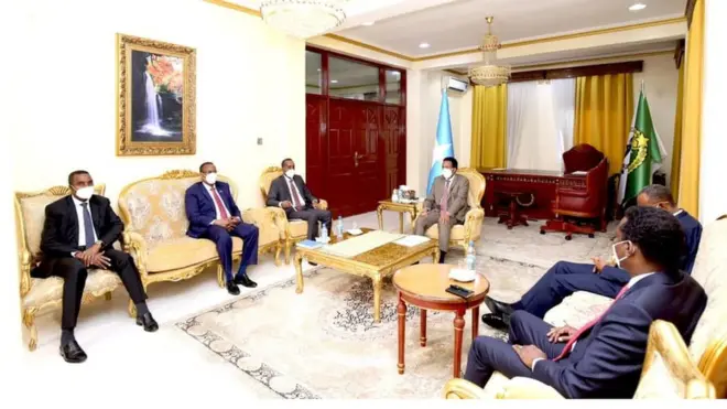 Madaxweyne Farmaajo ayaa ku baaqay kulan la isugu yimaado Muqdisho