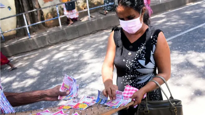 නව අදායම් බද්ද ජනතාවට දරා ගත හැකිද?