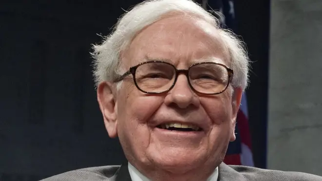 Buffett es la tercera persona más rica del mundo según la revista Forbes. También es uno de los más grandes inversores en el mundo y el mayor accionista y Director Ejecutivo de Berkshire Hathaway.