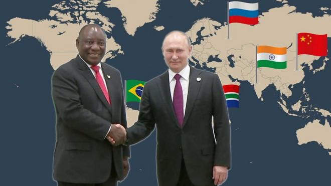 A composite image of Cyril Ramaphosa and Vladimir Puti