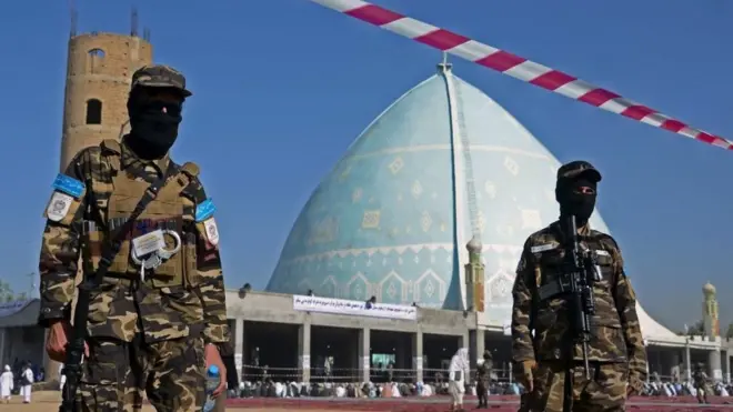 د کندهار په لوی عیدګاه جومات کې کلک امنیتي تدابیر نیول شوي‌ دي