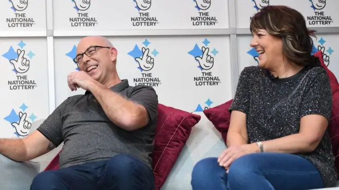 Andrew Clark ve patneri Trisha Fairhurst