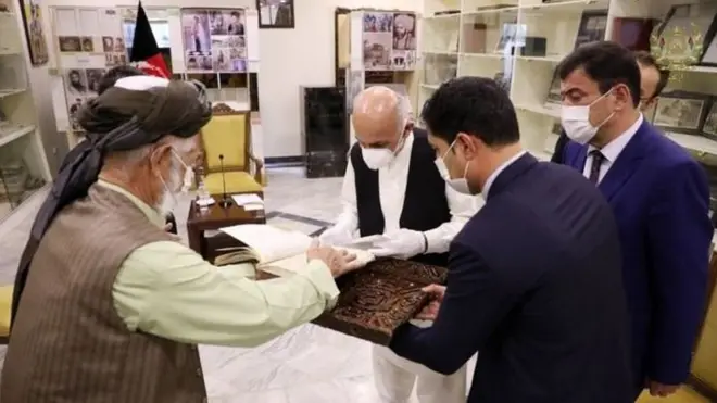 ولسمشر غني چارواکو ته سپارښتنه وکړه چې له نورو خلکو د دا ډول سندونو تر لاسه کولو لپاره دې لاس په کار شي