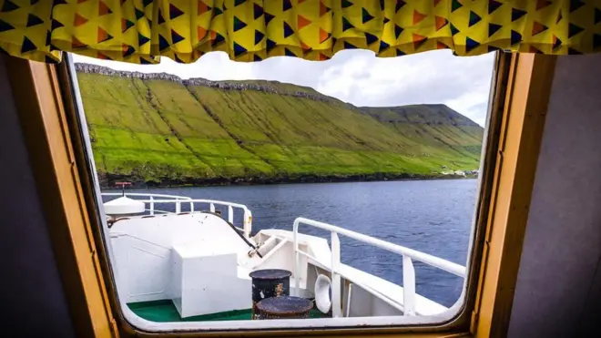 法罗群岛以其嶙峋之美而闻名于世（图片来源： Lola Akinmade Åkerström）