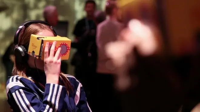 sanal gerçeklik başlığı