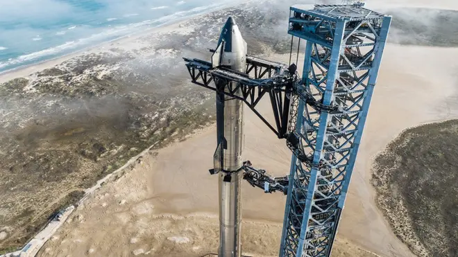 "ستارشيب" على ساحل تكساس في خليج المكسيك