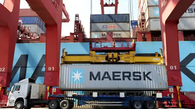 Ụlọ ọrụ Maersk so n'ụlọ ọrụ kachasị buo ibu n'ihe banyere njem ngwaahịa n'elu mmiri