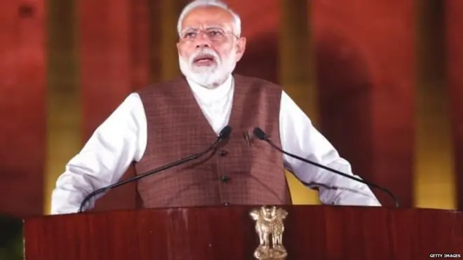 नरेंद्र मोदी