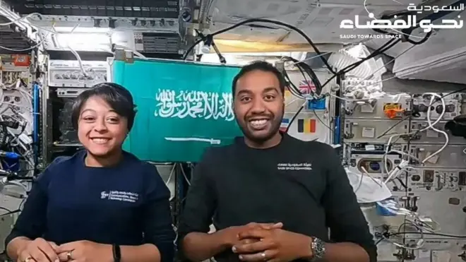 رائدا فضاء سعوديين