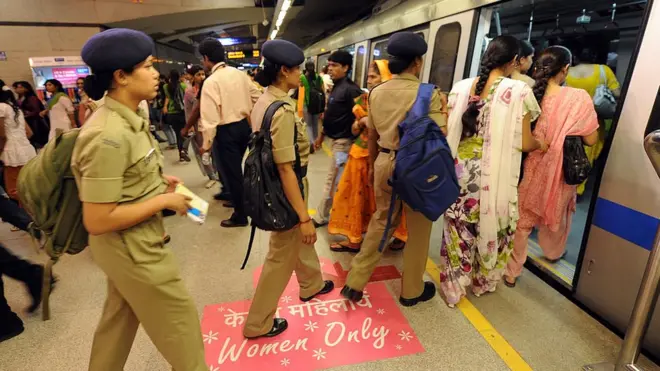 #फ़्रीमेट्रोफ़ॉरविमेन