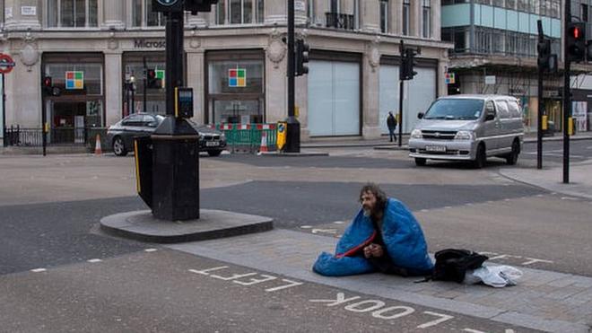 бездомный в Лондоне