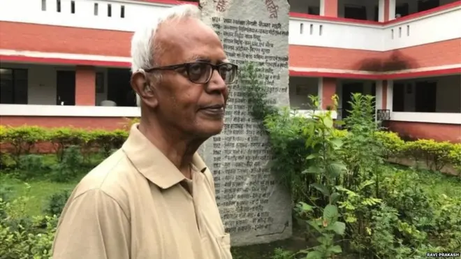 फादर स्टेन स्वामी तीन दशकों से आदिवासियों के साथ काम कर रहे हैं