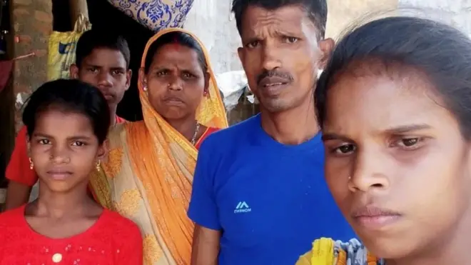 पन्नालाल पंजियारा अपने परिवार के साथ