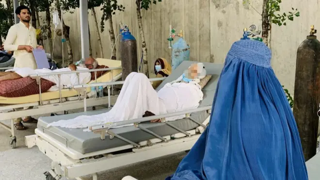 براساس یافته این گزارش زنان افغانستان به دلیل مسایل سنتی دسترسی کمتر به مراکز بهداشت دارند