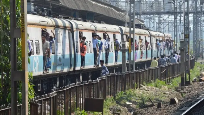 Ummanni miiliyoona saddeeti ta'u guyyaatti baabura magaalaa Mumbaay geejjibaaf fayyadama