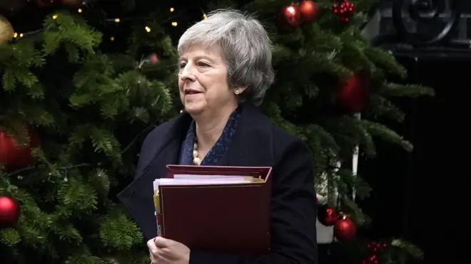 Тереза Мей стала прем'єр-міністром у 2016 році незабаром після того, як країна проголосувала за вихід зі складу ЄС