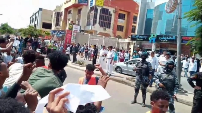 ተቓውምኦም ዘስምዑ ስደተኛታት ኣብ ካይሮ