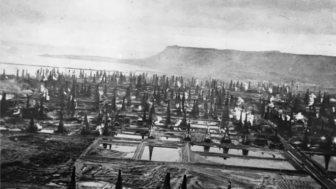 Bakı, 1 dekabr 1918: Qırmızı, yaxud Ağ, Rusiya vətəndaş müharibəsinin qalibi tez, ya gec Bakını ələ almağa çalışacaqdı