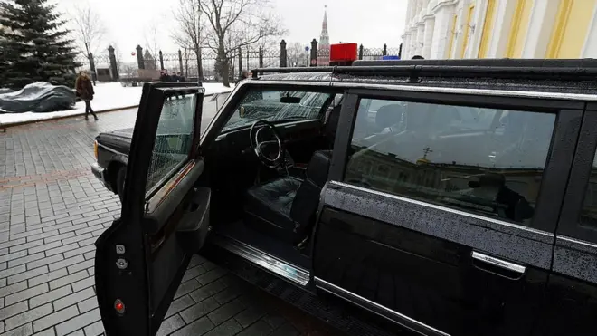 Сотрудники ФСО обеспечивают охрану первых лиц государства и членов их семей